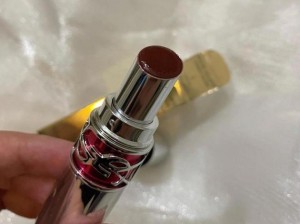 为什么 YSL 水蜜桃色 857 如此受欢迎？如何解锁它的魅力？